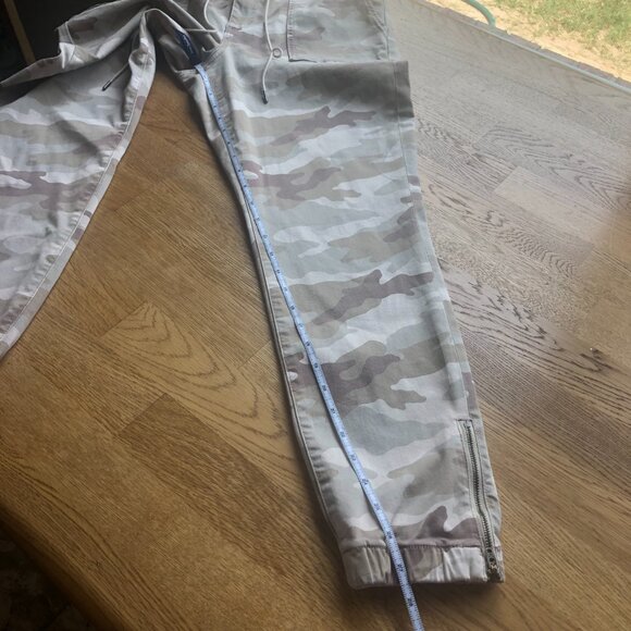 American Eagle Camo Jegging Joggers Size 14 Regular - Picture 14 of 14